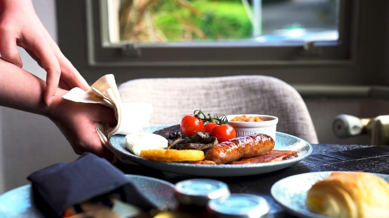 The Cranleigh Boutique Hotel Боунес он Уиндърмиър Екстериор снимка